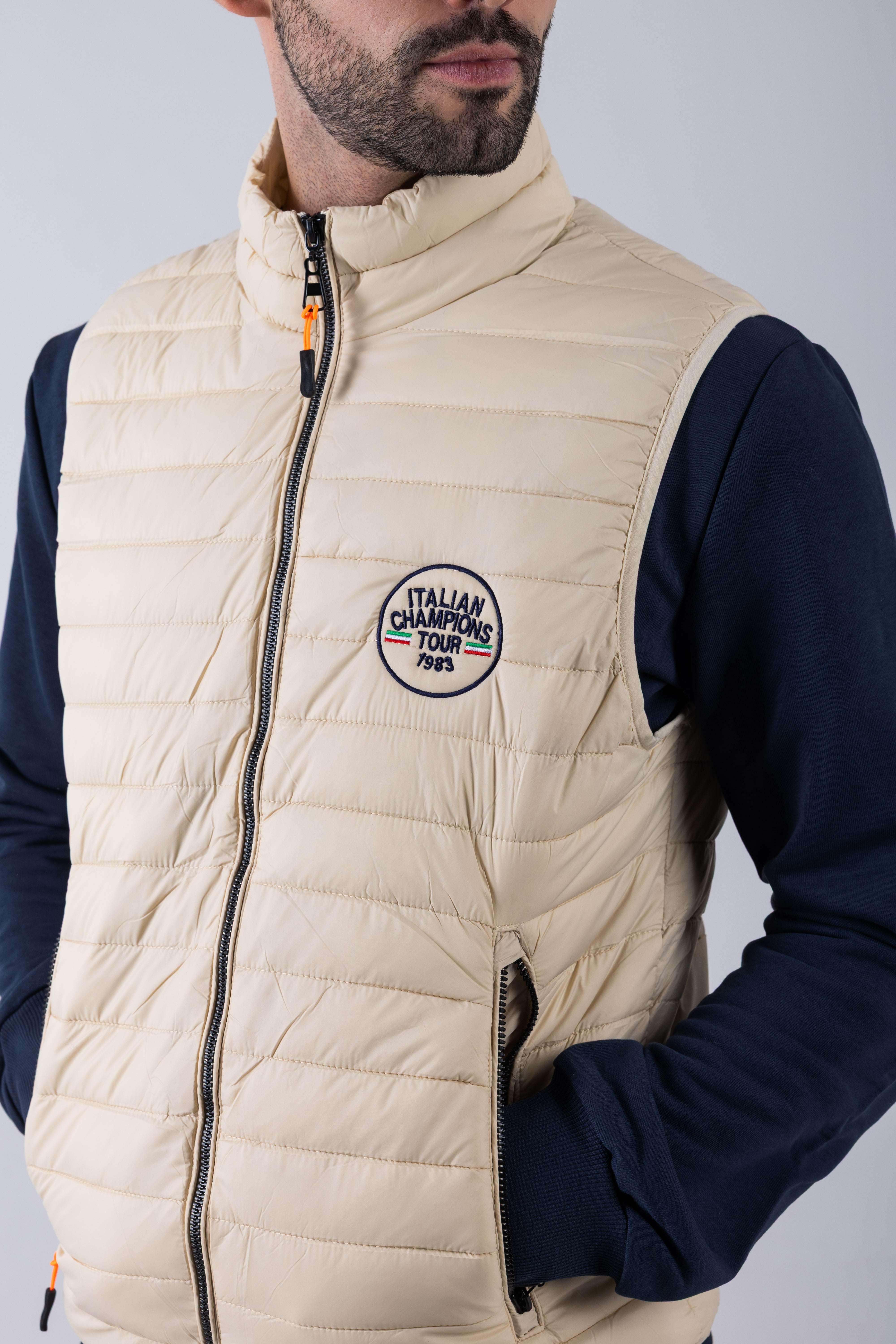 Heritage Lightweight Gilet – ICT Logo Patch
